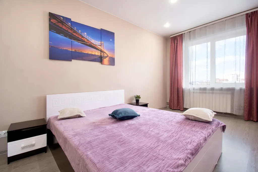 2х комнатная квартира с раздельной кухней недалёко от центра города