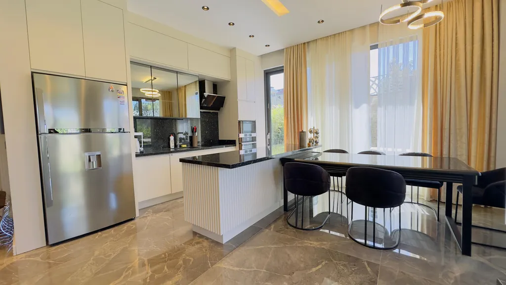 Duplex 3+1 в современном комплексе Via Mar Residence с выходом в сад