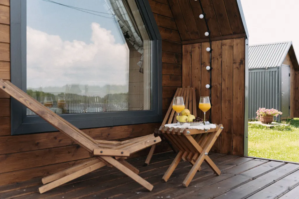 Видовой а-фрейм на берегу реки Нерль