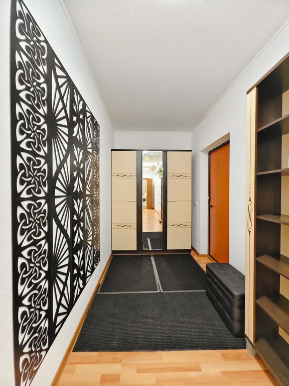 Двухкомнатная/2+1+1+1+1/ Уралмаш/ новостройка /большая кухня/лоджия