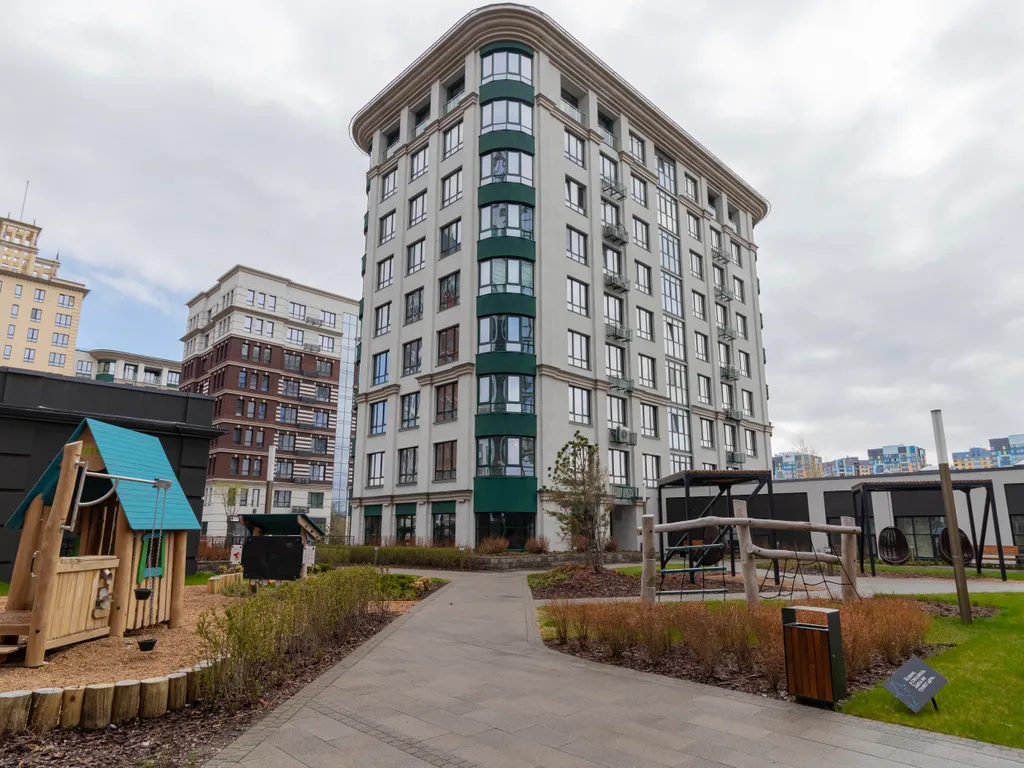 Квартира Комфортная студия в ЖК Айвазовский — Тюмень