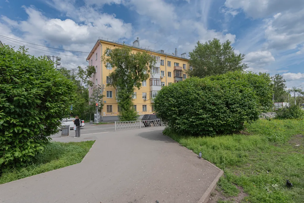 Квартира Уютная квартира у метро в сердце города от LOBANOV APART — Екатеринбург