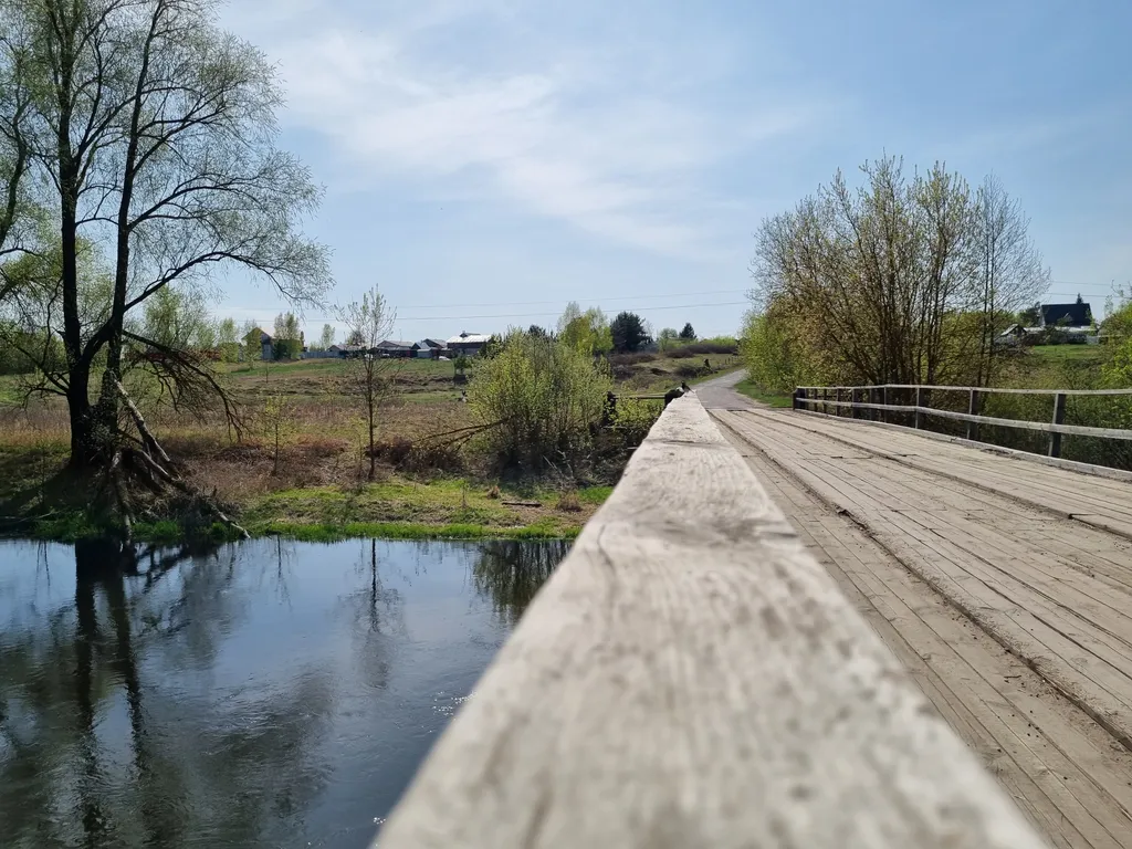 Деревянный дом в деревне дача фермера