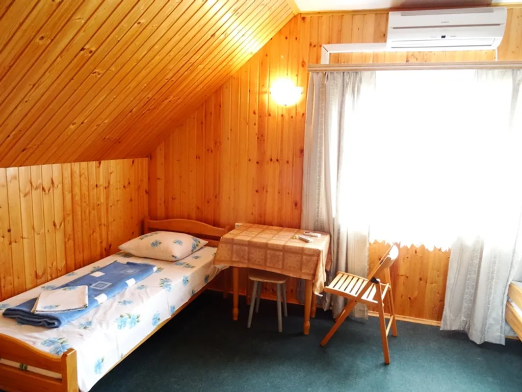 Квартира Комната — аренда посуточно в Лоо