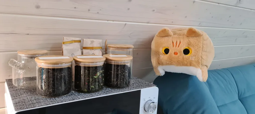 Уютный домик с видом на лес