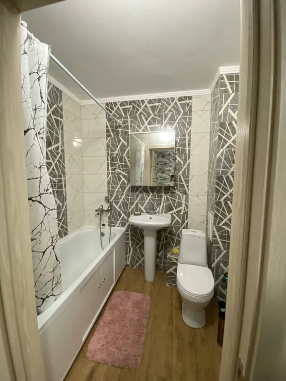 Квартира Просторная студия возле Арены 300 — аренда посуточно в Искитим