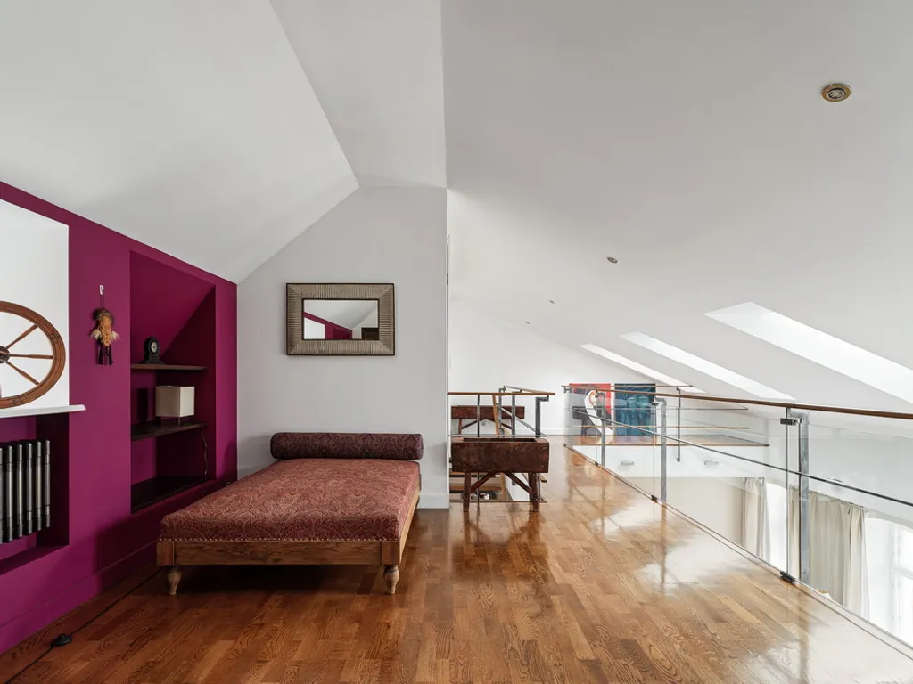 Двухуровневые апартаменты Palazzo с высокими потолками