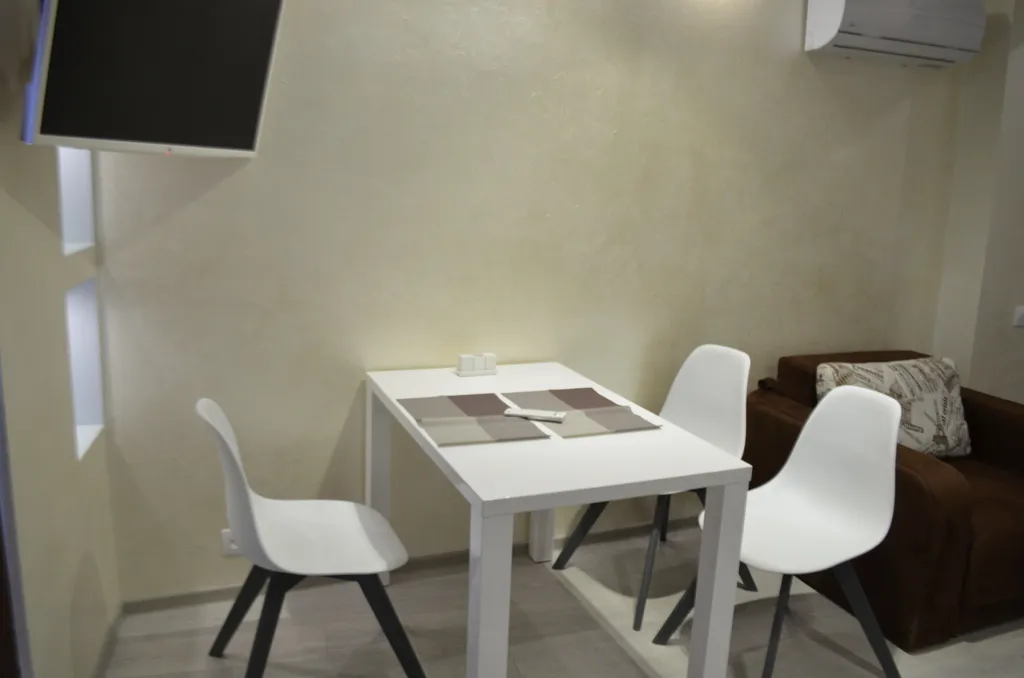 Апартаменты с бассейном на крыше дома