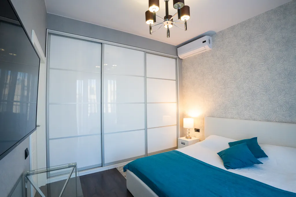 Трёхкомнатные апартаменты с видом на море и город