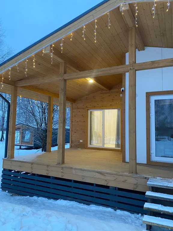 Дом с сауной в КП Лисья Горка у водохранилища