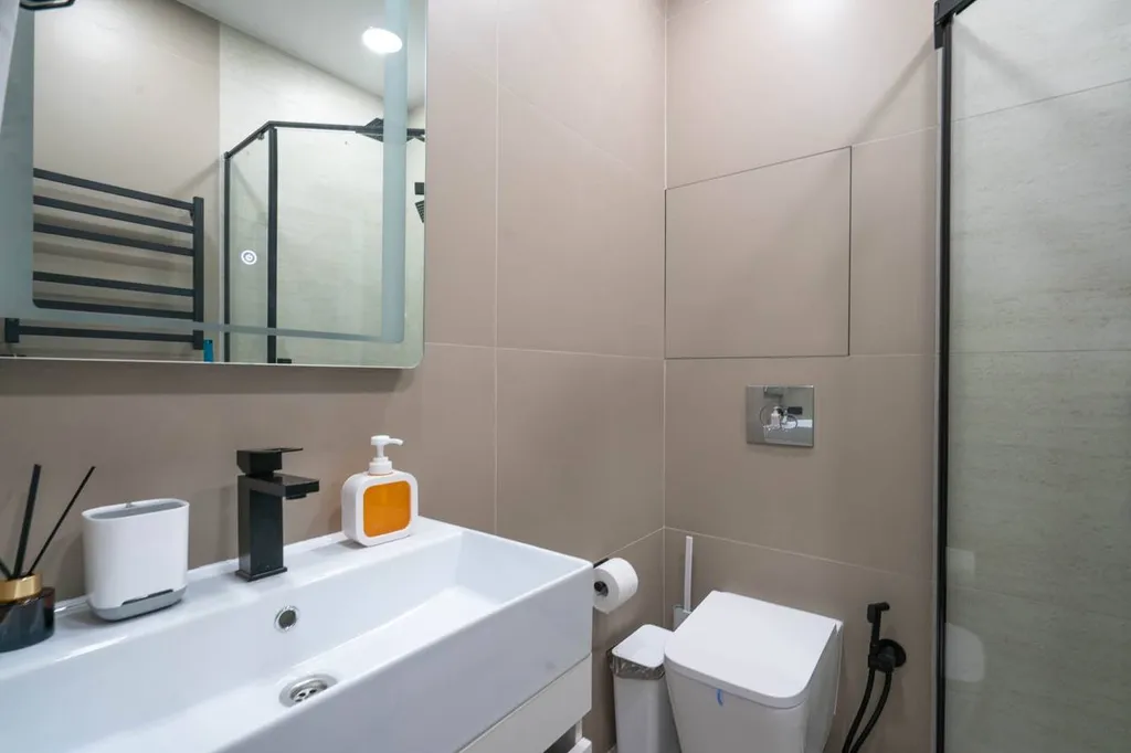 Апартаменты с видом на море и горы в доме бизнес класса