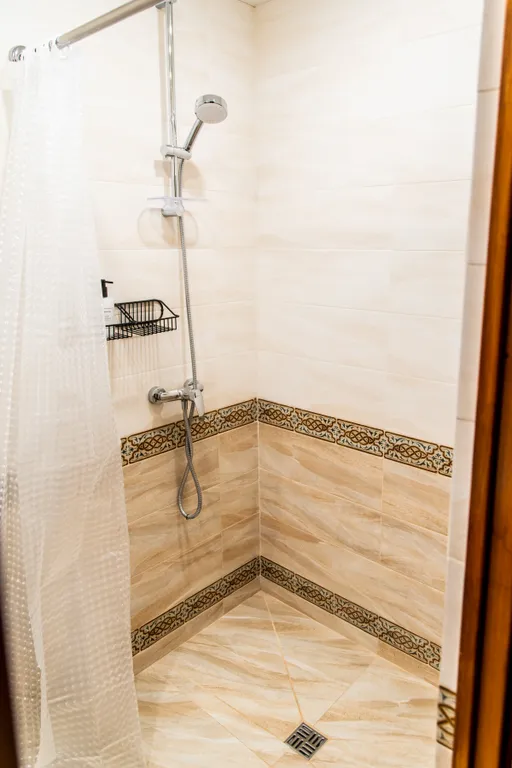 Квартира 2-комнатная в старинном особняке с парковкой