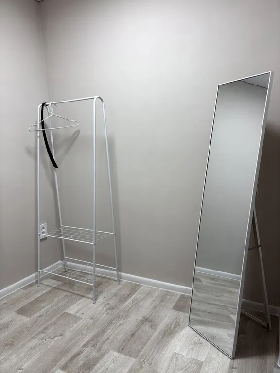 Современная светлая квартира с новым ремонтом