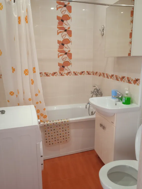 Уютная квартира с панорамными окнами в пол и красивым видом на парк