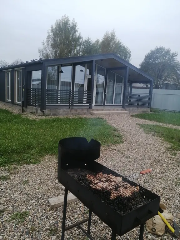 Новый дом со всеми удобствами