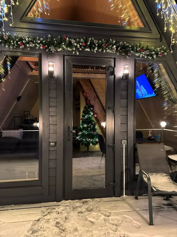 Коттедж Уютный дом в хвойном лесу — Озёры