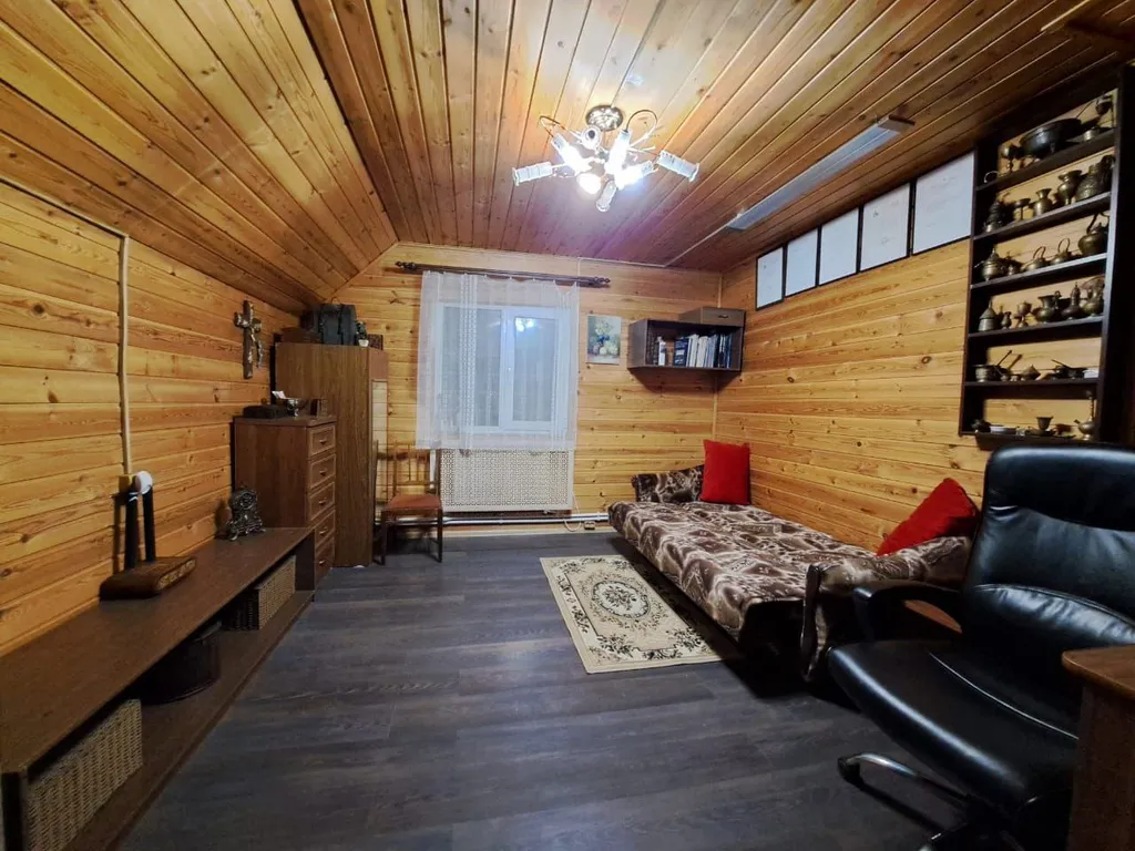 Коттедж Большой двухэтажный коттедж в стиле ампир с сауной и бассейном-купелью — Агалатово