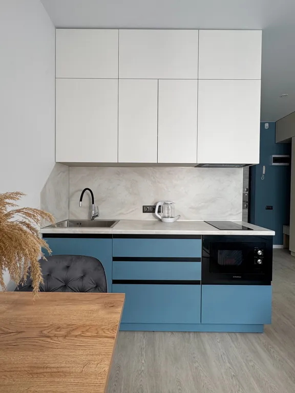 Студия с видом на море