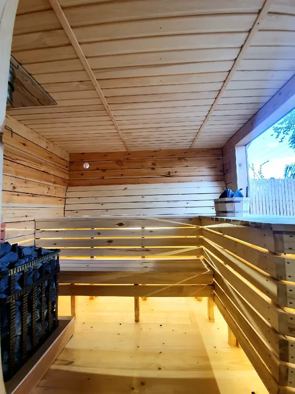 Коттедж на берегу озера