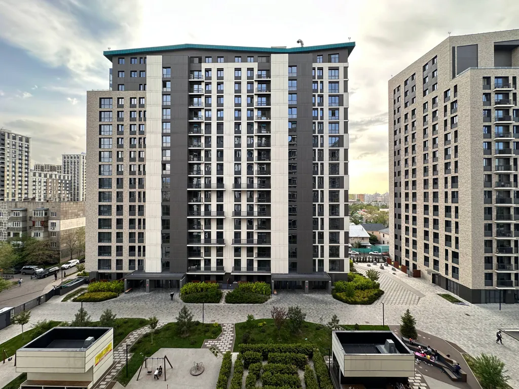 3-комнатные апартаменты для 6 чел в центре рядом с ТРЦ Мега