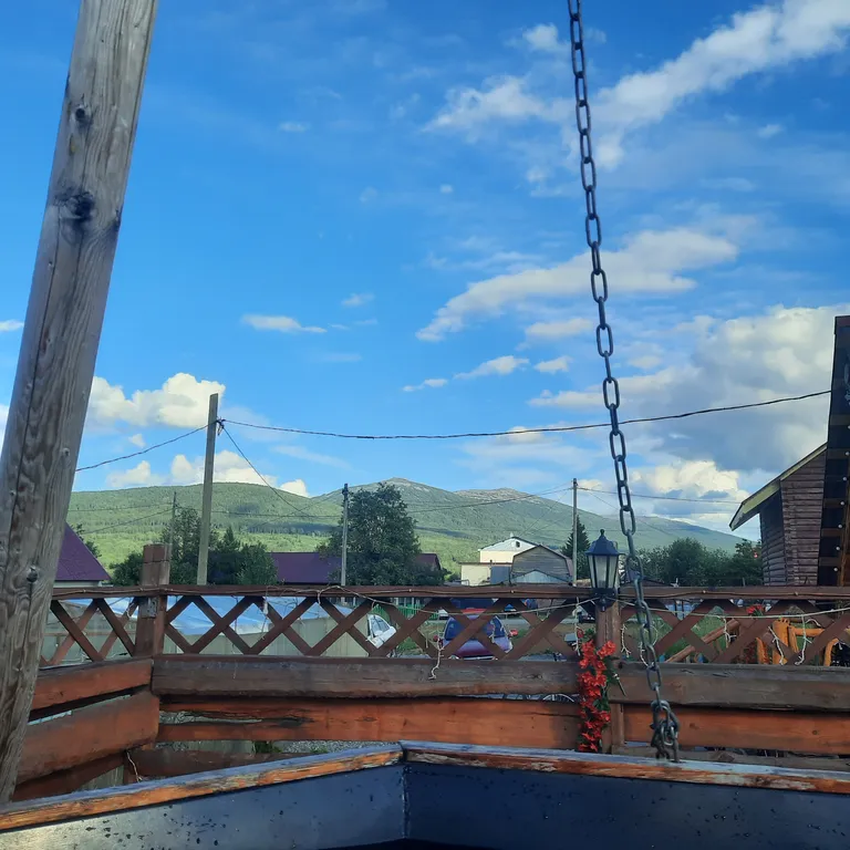 Коттедж Дом-шалаш в русском стиле — Кытлым