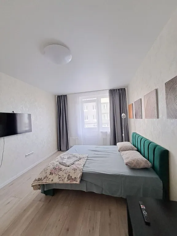 Новая квартира на высоком этаже — аренда посуточно в Тюмень