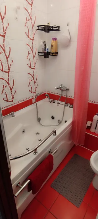 Уютная, теплая, солнечная квартира