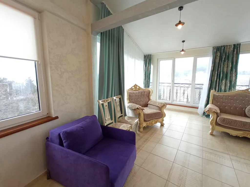 Уютная квартира с балконом Венеция Большая 3.1