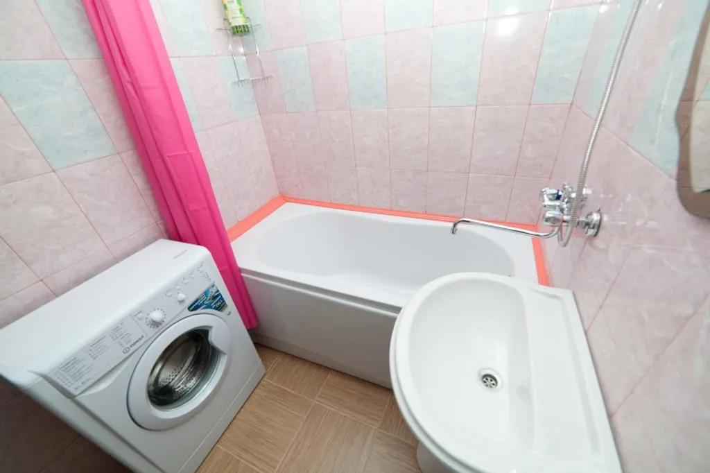 Квартира Двухкомнатная квартира в центре рядом с метро Геологическая — Екатеринбург