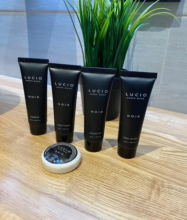 Треугольный дом A-фрейм с панорамными окнами Космос