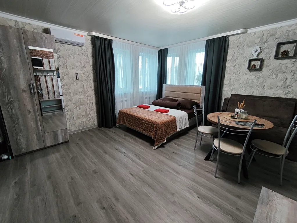 Квартира Светлая студия в центре (№13) — аренда посуточно в Шахты