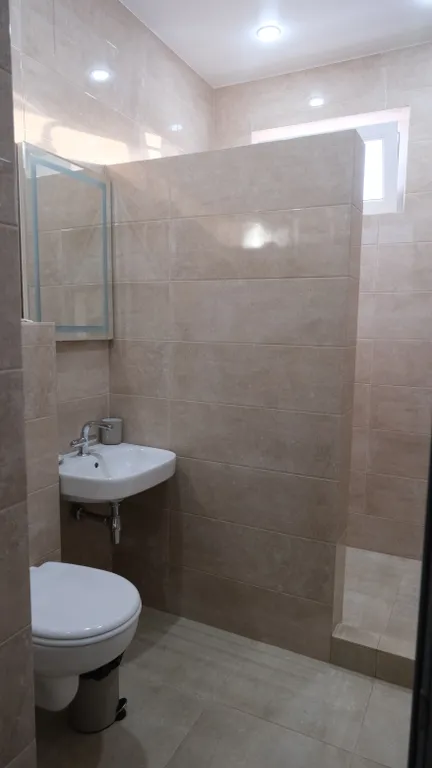 Загородный дом с бассейном