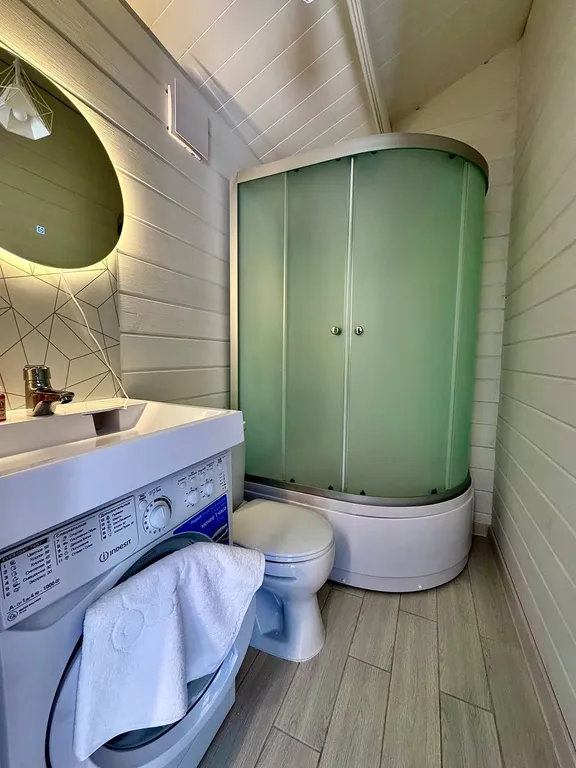 Коттедж Дом в 1 км до моря, центра города — Сириус