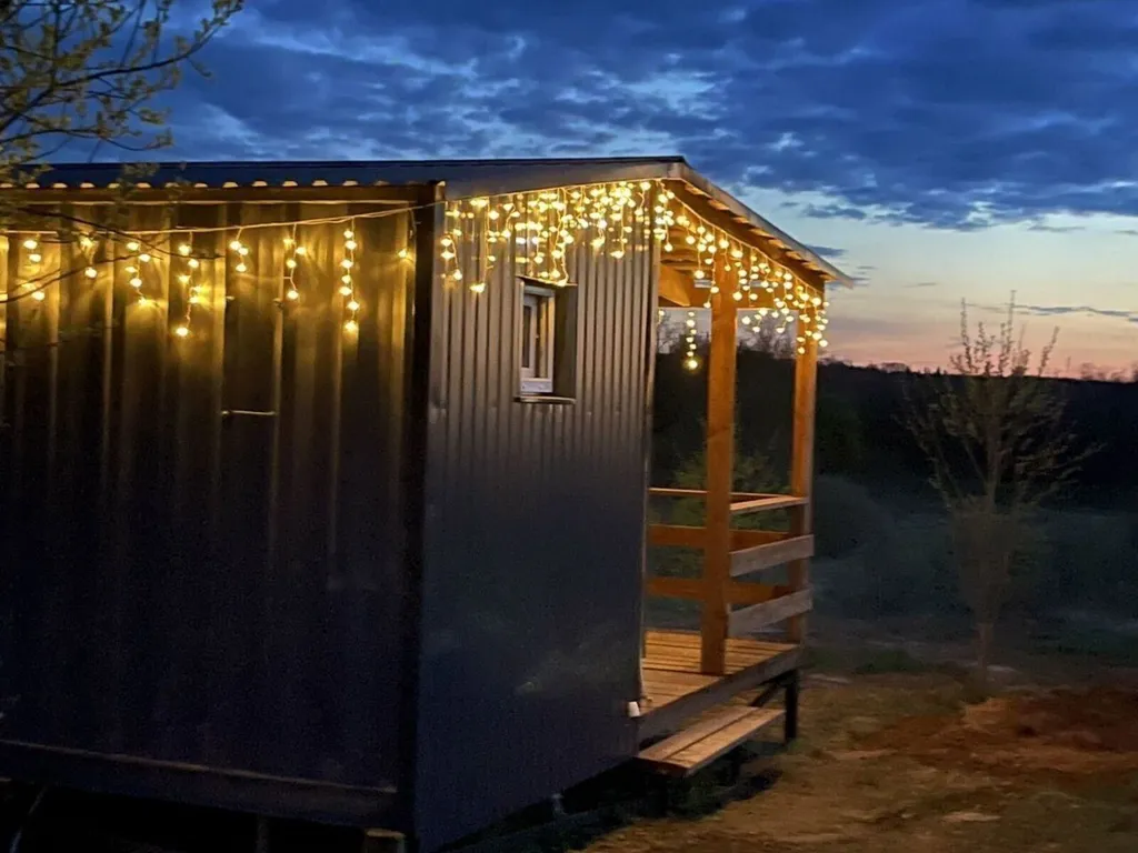 Коттедж 1-комнатный Дом — Шаховская