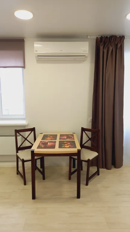 Просторная студия с видом на город