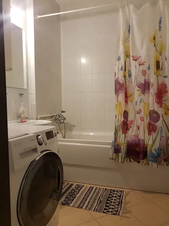 2-комнатная просторная и светлая квартира