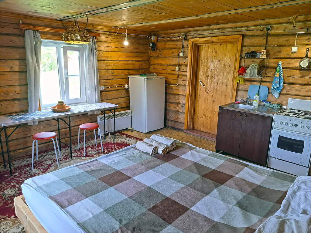 Уединенный дом с мансардой