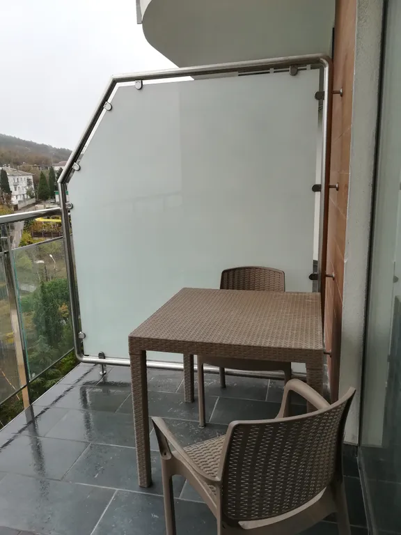 Квартира Квартира Cтудия в жилищном комплексес видом на горы и море — Алушта