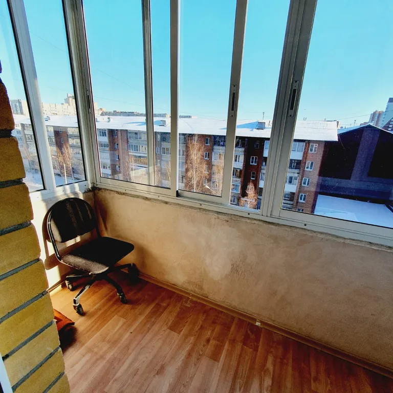 Рядом с остановкой Лисиха