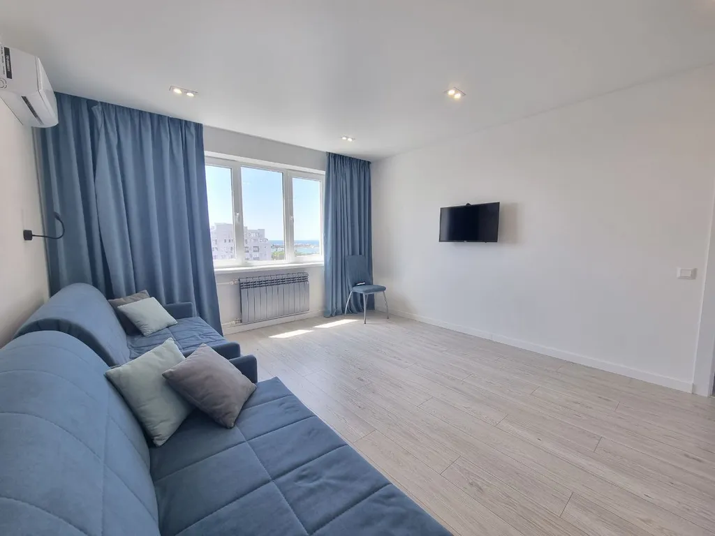 Супер видовая новая двухкомнатная квартира у моря в парке Победы