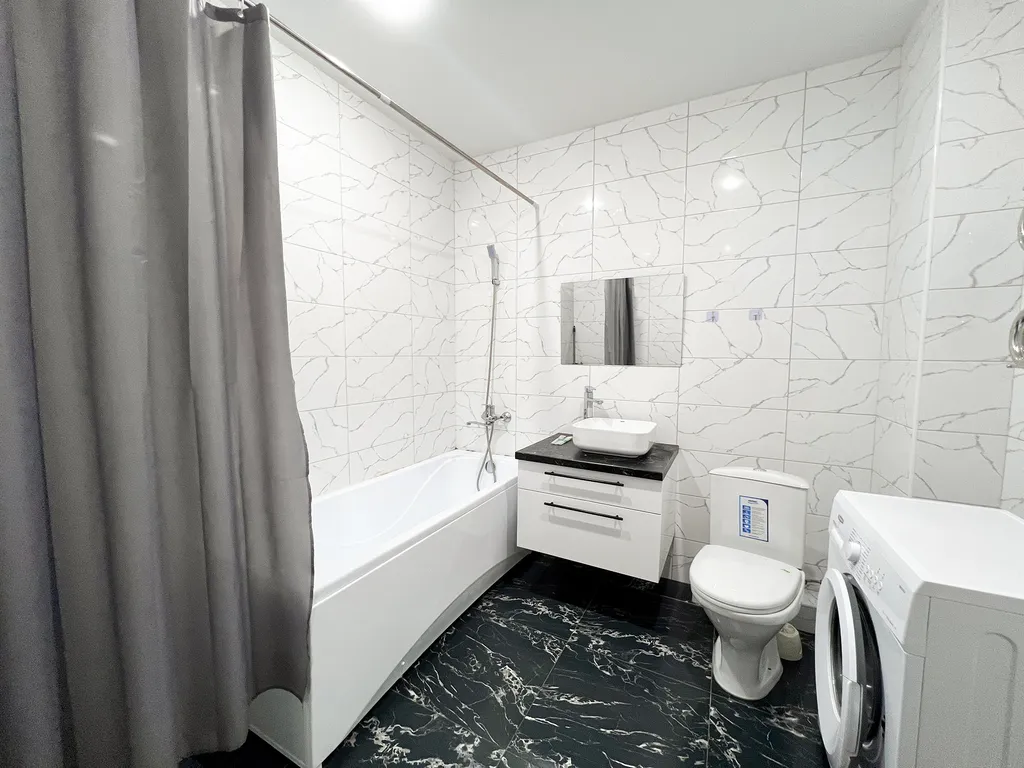 Апартаменты в элитном комплексе города