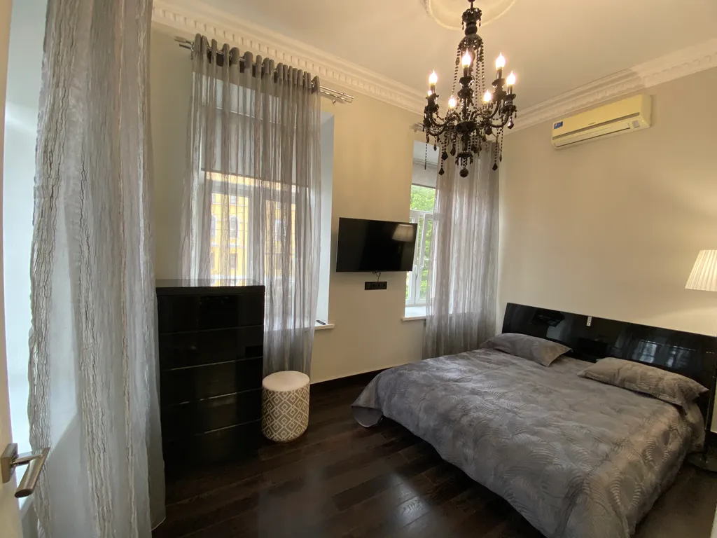 Дизайнерская квартира в центре с видом на храм