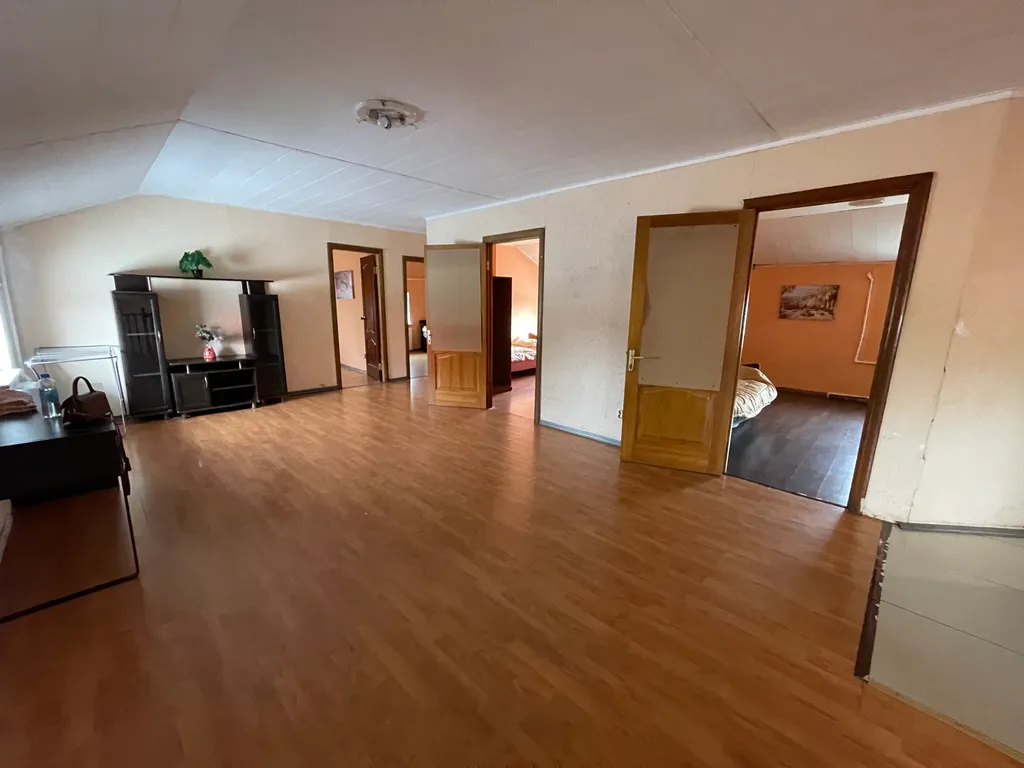 7-комнатный Дом