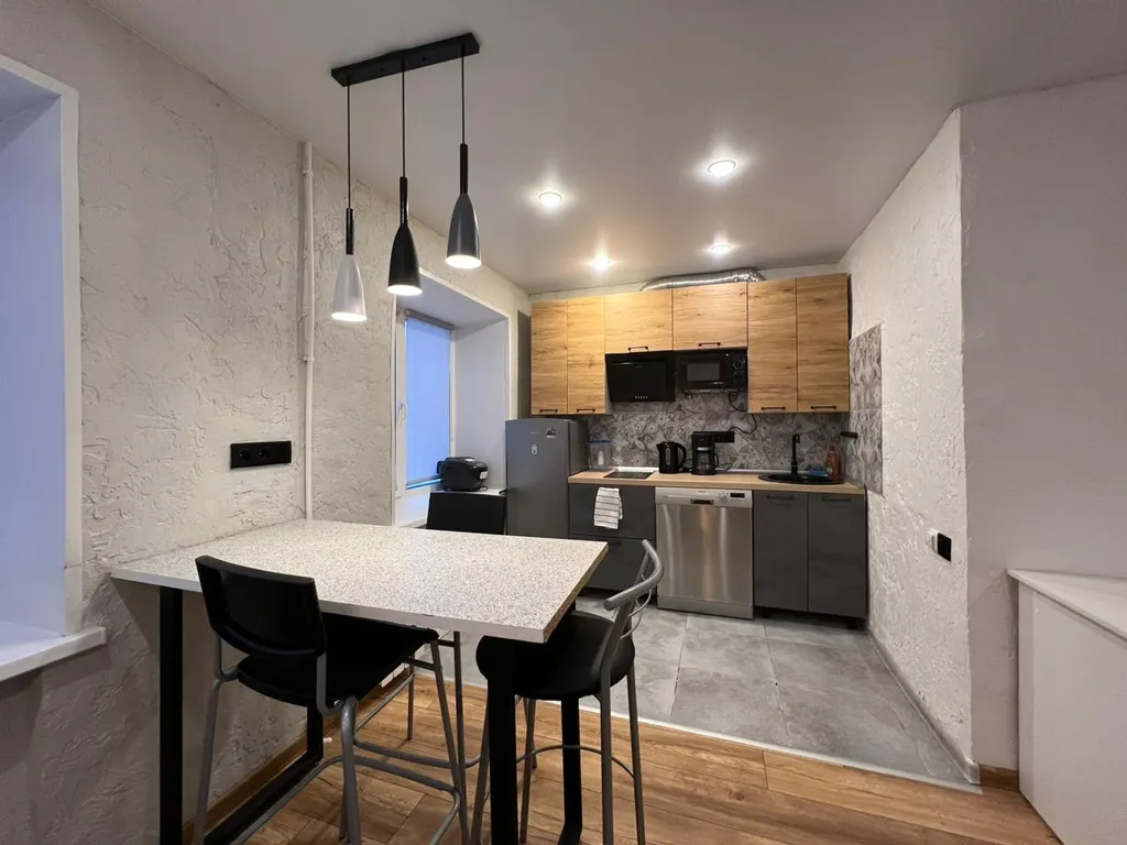 Просторная квартира-студия с евроремонтом