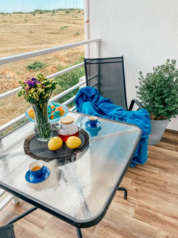 Квартира Стильные апартаменты студия с видом на горы и море — Севастополь