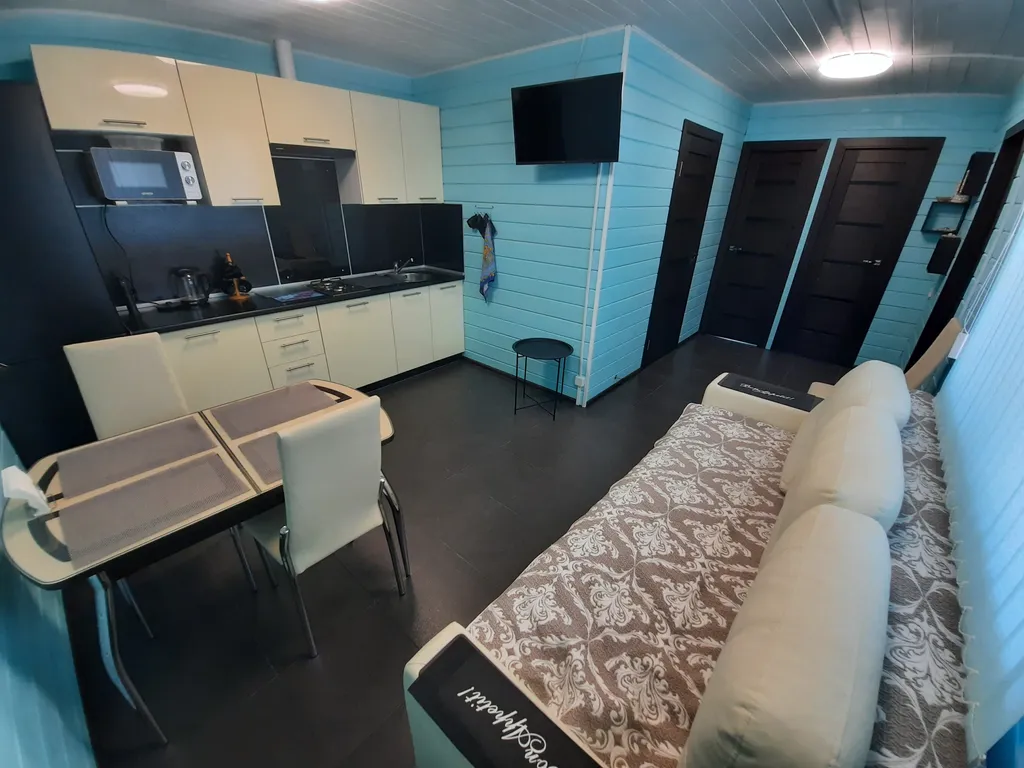 Дом на озере Вуокса с баней и беседкой