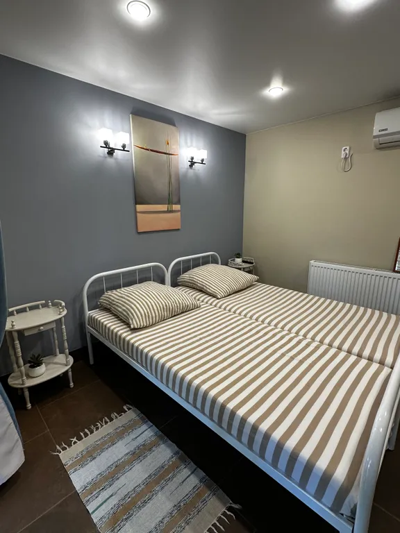 Комнатка для двоих с удобствами в Море Цветов