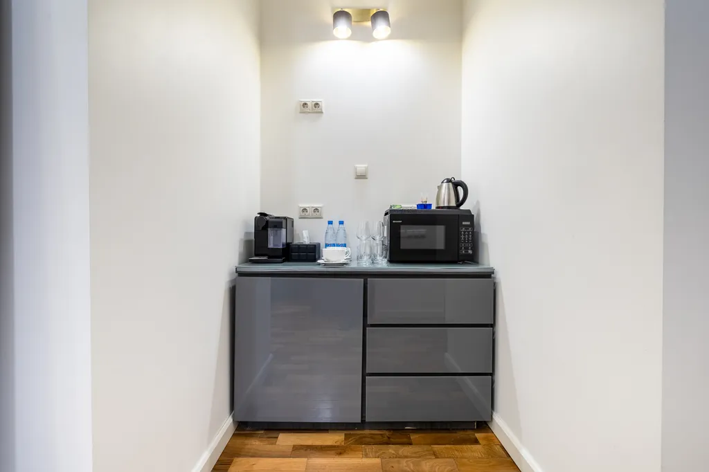 Rockmond 61 Junior Suite 1