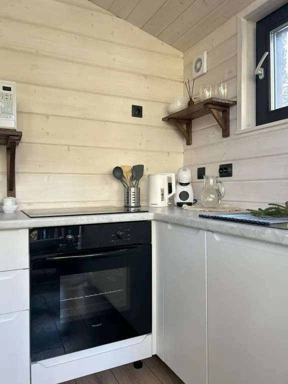 Коттедж Коттедж у озера с камином Сосновый Дом — Орехово