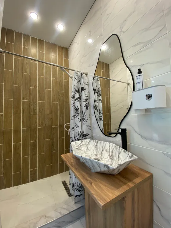 Квартира Апартаменты улучшенный номер Люкс с балконом с видом на море — Анапа